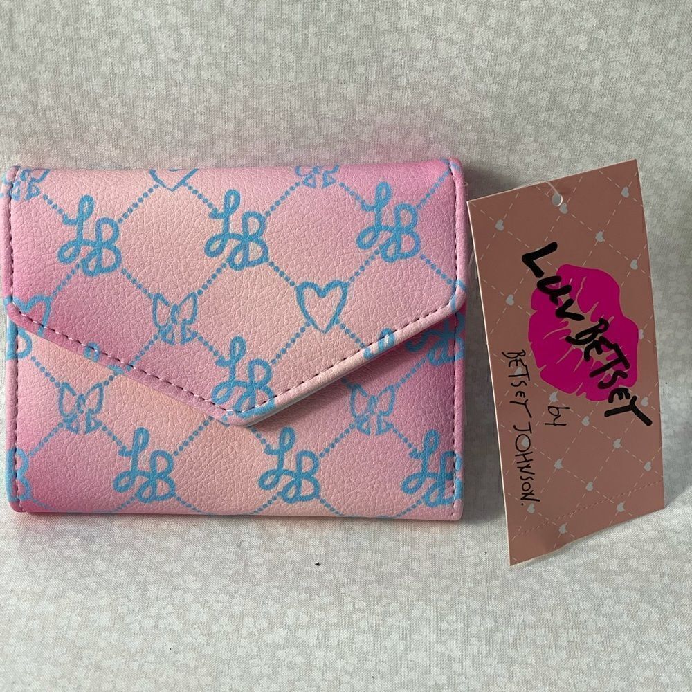 LUV BETSEY JOHNSON WALLET 